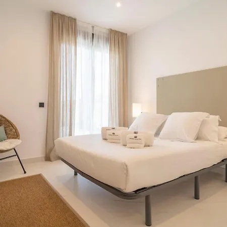 Amazing In With 2 Bedrooms, Wifi And Outdoor Swimming Pool Estepona